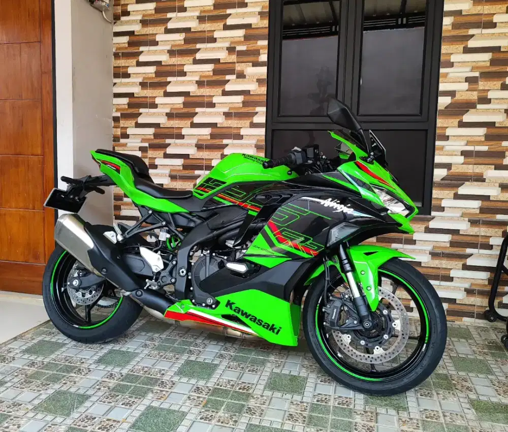 Zx25rr krt abs qs tahun 2023 km rendah tt zx25r