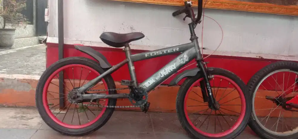 Sepeda ukuran 16