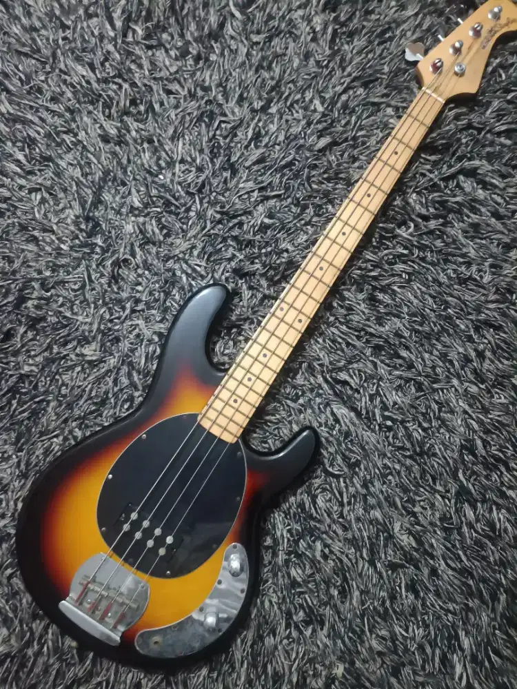 Bass Musicman Stingray Custom Made 4 string pasif