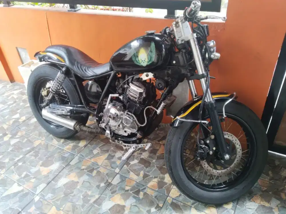 Yamaha Scorpio Custem Bobber