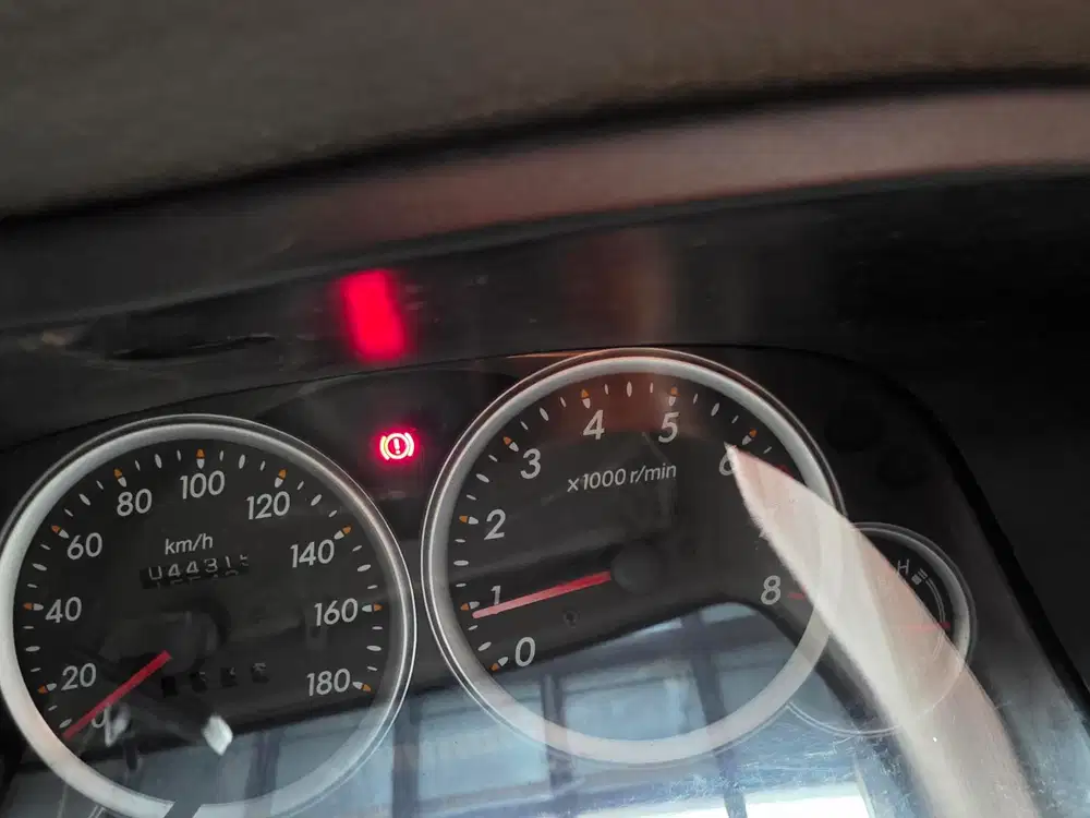 Daihatsu Xenia 2005 Bensin