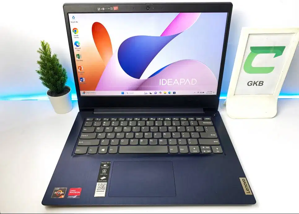 Laptop Lenovo Ryzen 3 VGA 2gb satset proses rendering hingga game