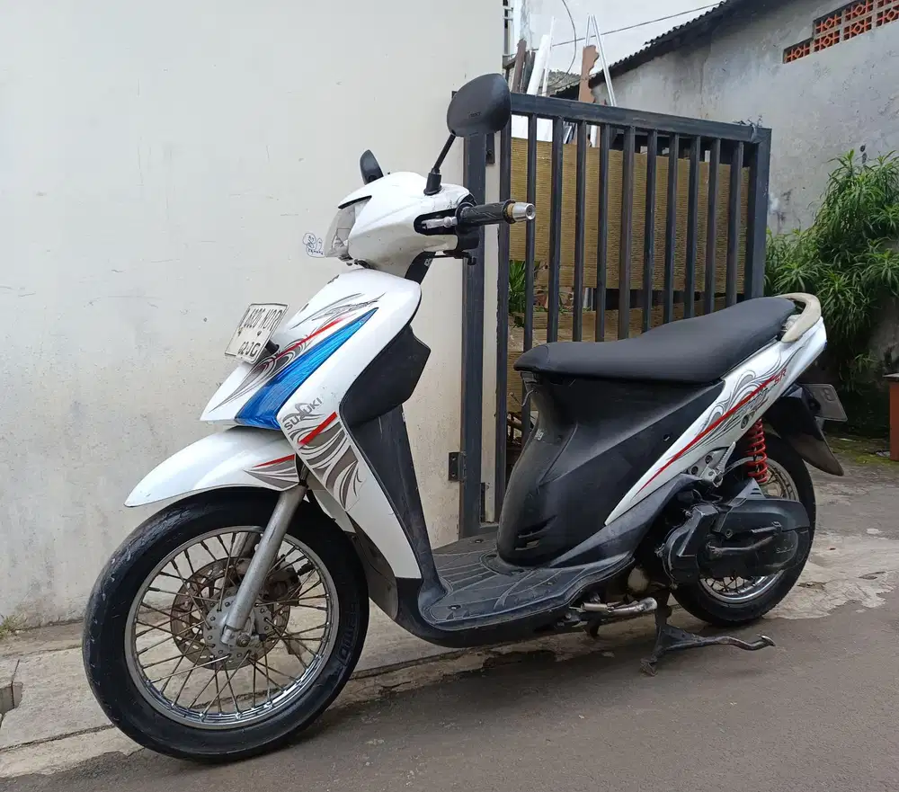 Di jual cepat Suzuki spin 2007 siap pakai