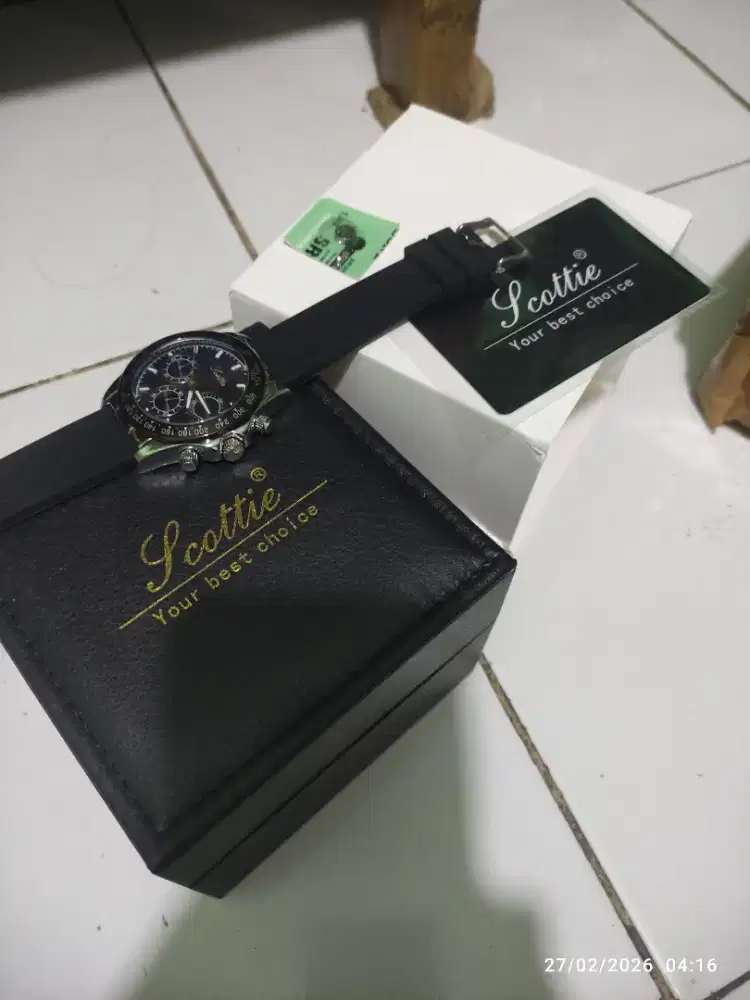 Jam tangan scottie