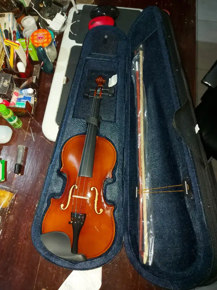 Biola baru tapi bekas