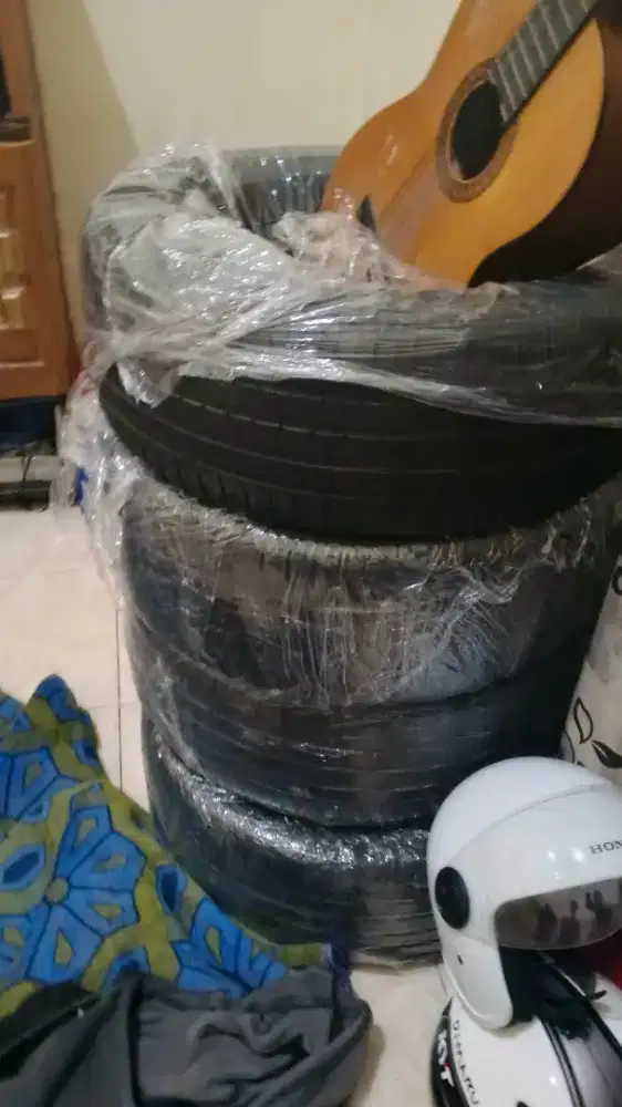 Ban accelera r17 215/55