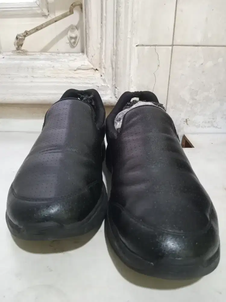 Skecher go walk slip on