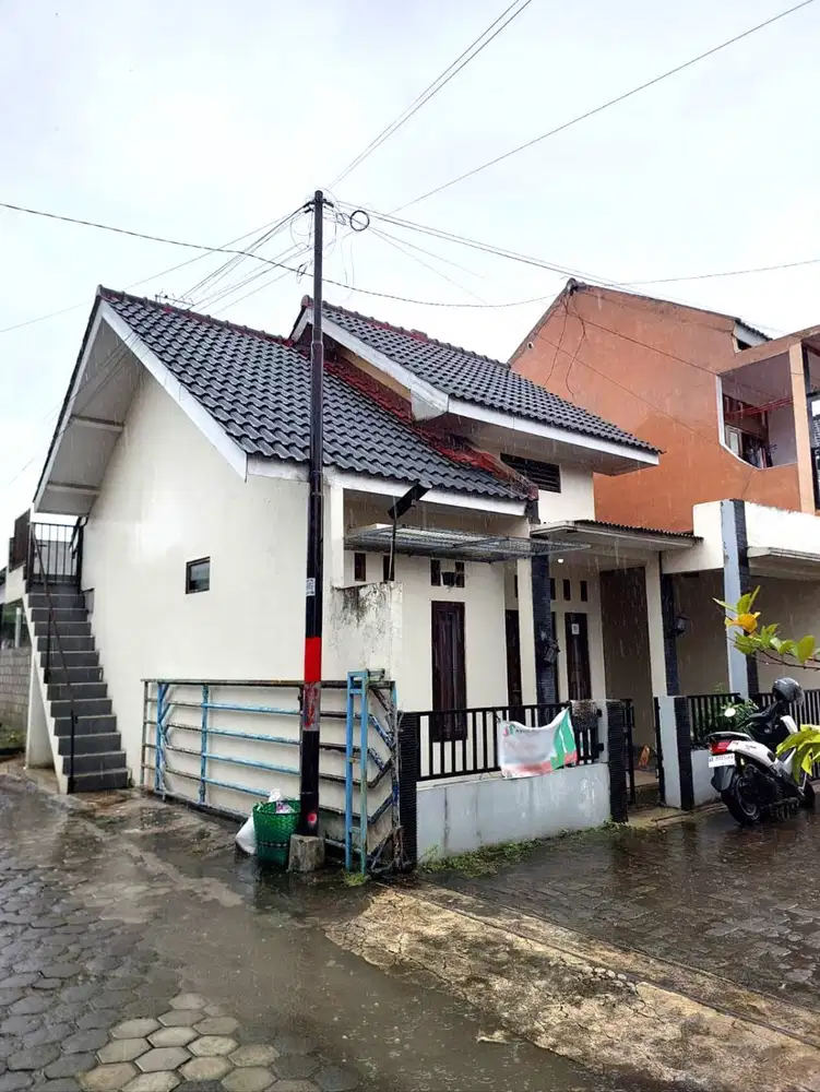 Rumah Hook Strategis di Tamantirto dekat Kampus UMY