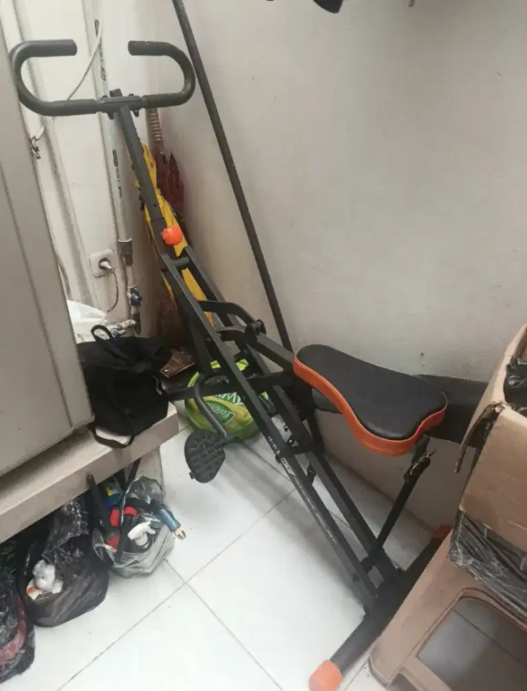 Alat Gym Alat Squat masih normal