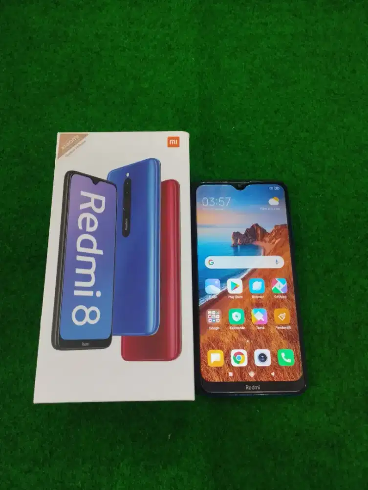 redmi 8 ram 4/64gb lengkap mulus