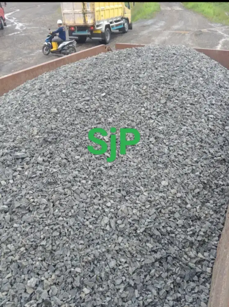 Batu split 1/2. isi 6 kubik full