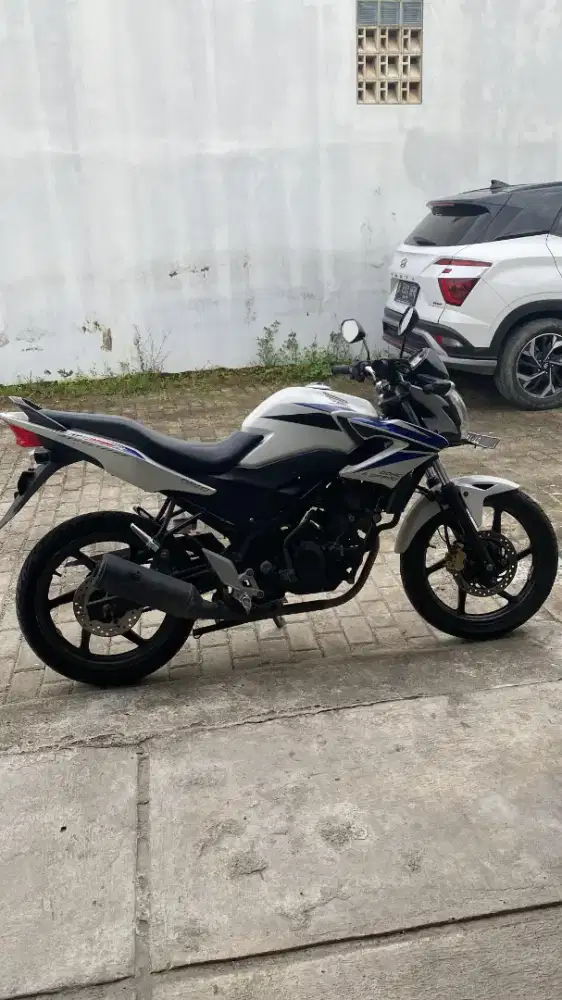 Jual Motor Honda CB150R StreetFire