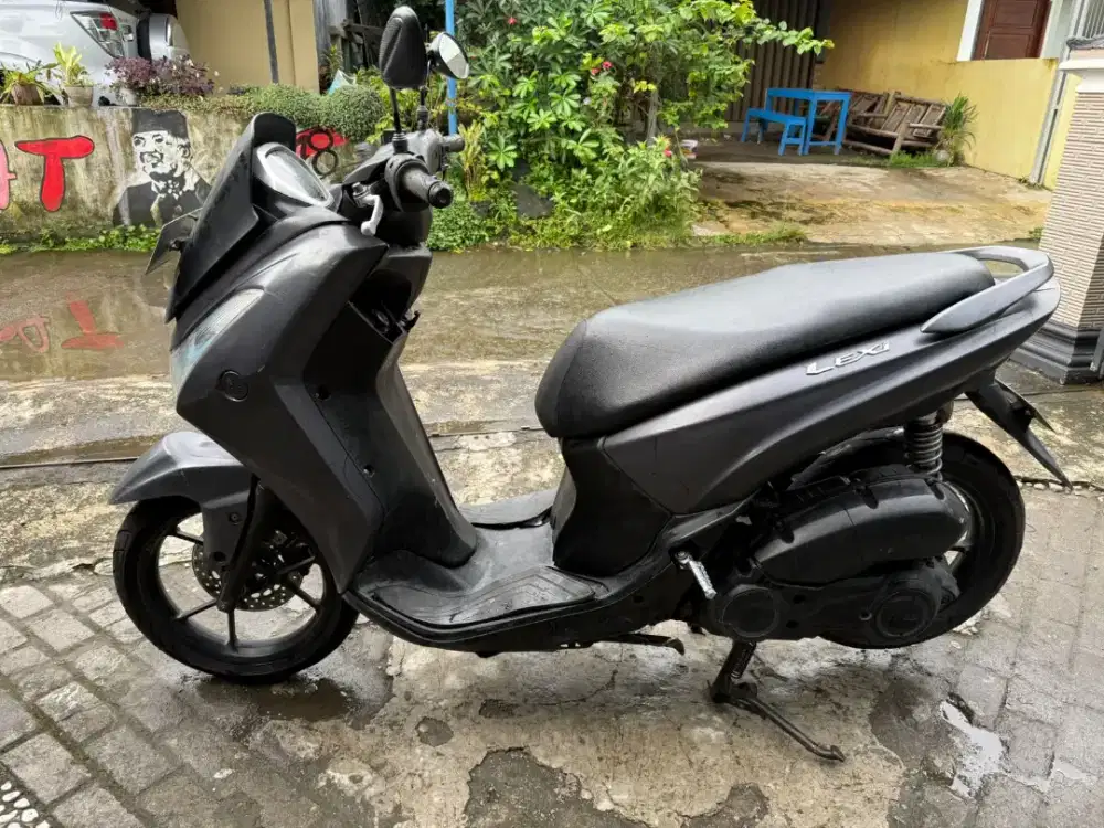 Lexi THN 2019 plat B Jakarta