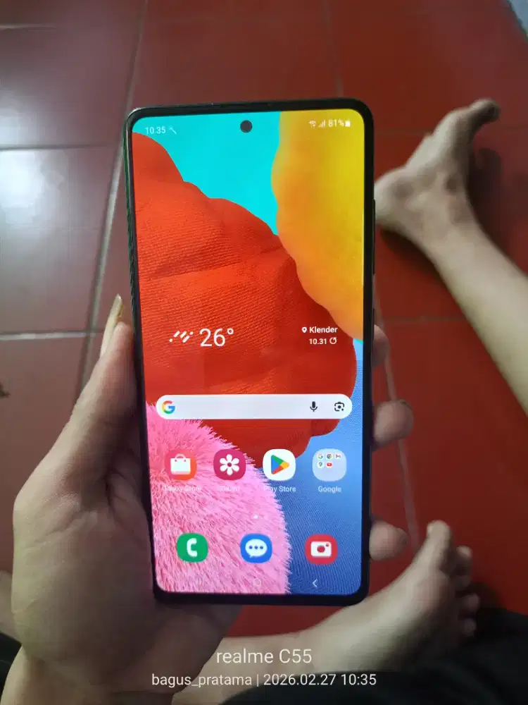 bantuin tmen mau jual galaxy a51 8+8/128 fullsett msih mulus bgtt