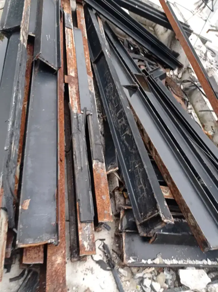 Menerima jual beli barang bekas