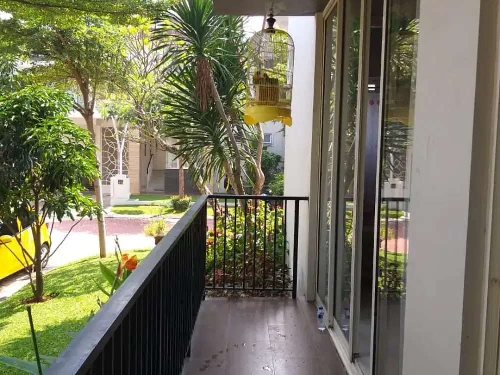 Rumah Premium Kebayoran Essence 2,5 Lantai (SP 0322 IA)