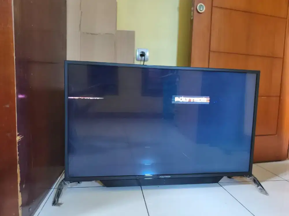 TV polytron 39 kondisi kena LCD