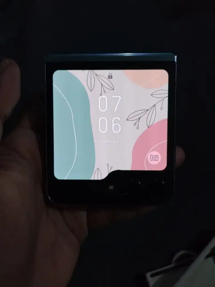 Samsung Z Flip 5 8/256 ex sein