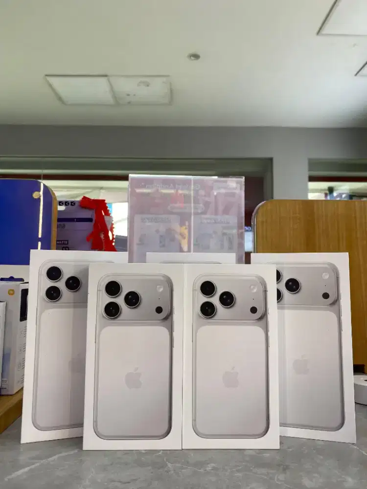 iPhone 17 promax silver