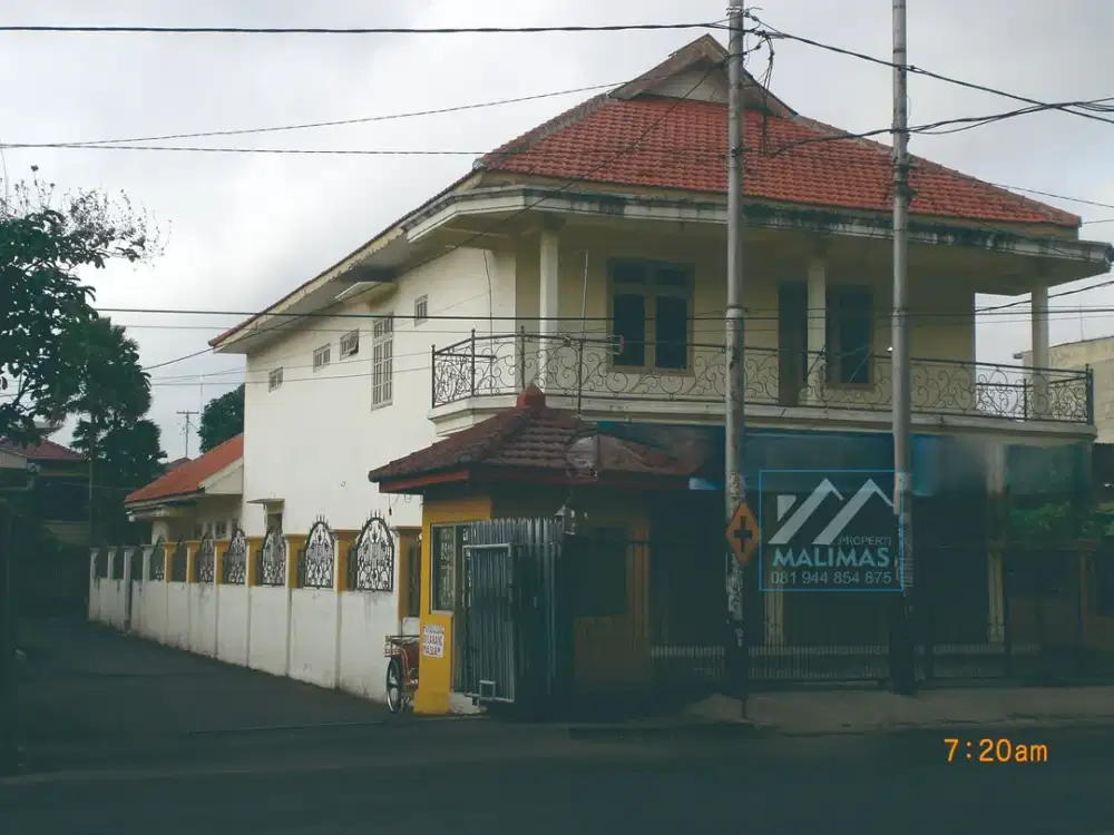 Dijual Tempat Usaha + Rumah Tengah Kota