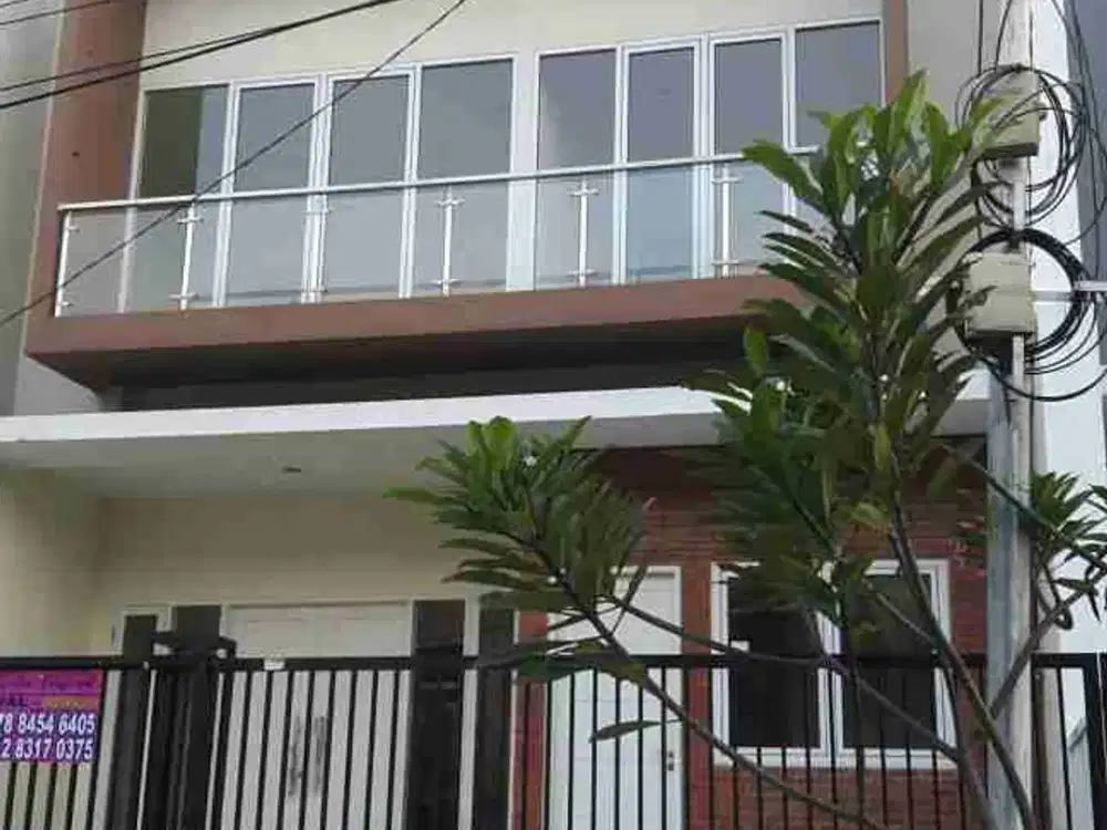 Disewakan rumah brand new 2 lantai pulomas timur