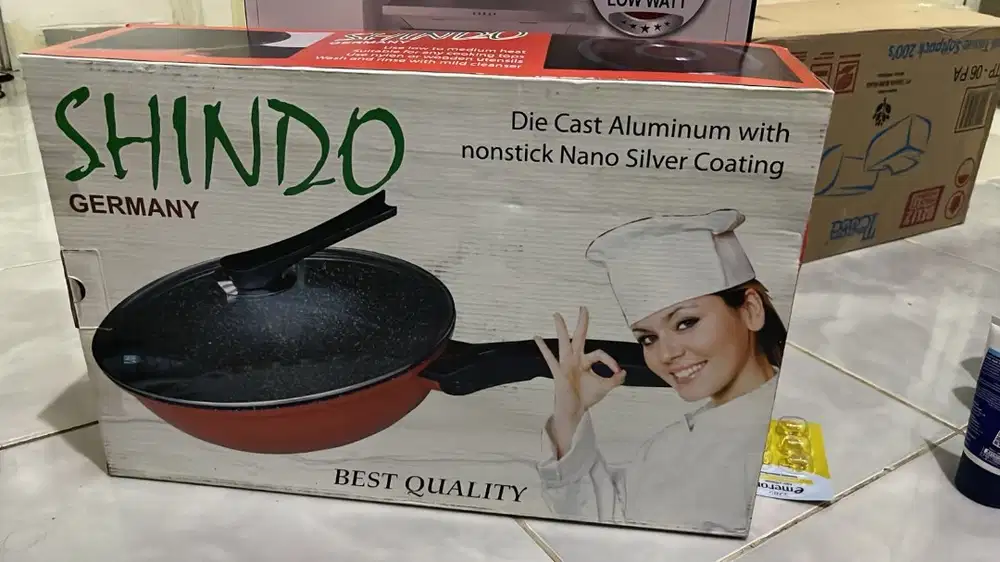 Woux pan merk shindo