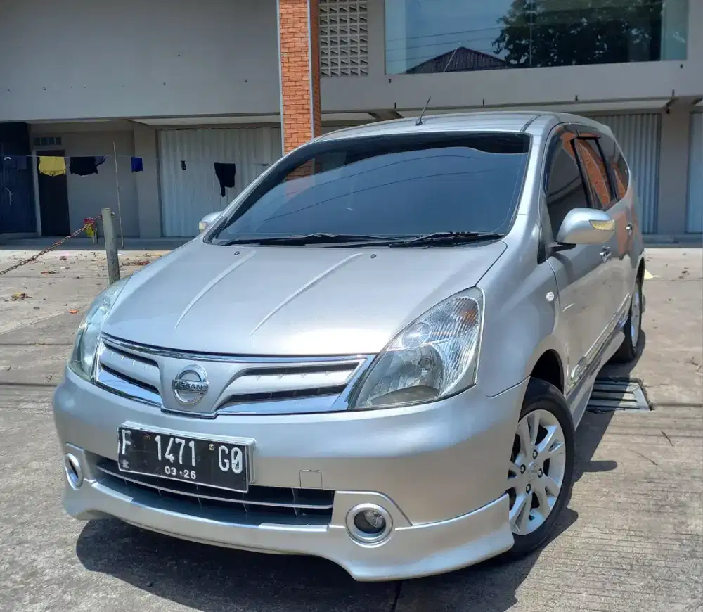 Grand Livina 1.5 Hws Mt tg.1 dari baru Dp.5jt