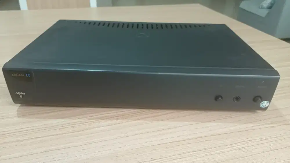 Power Arcam alpha 8 made in England