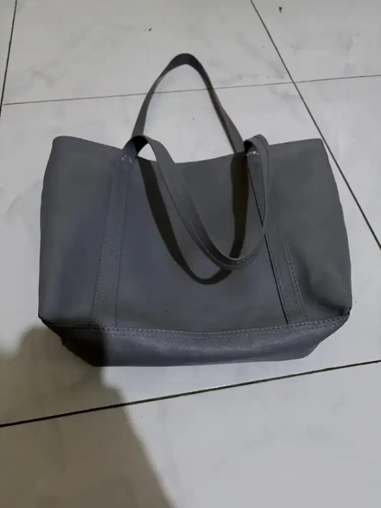 Tas Wanita Kulit Abu-Abu Bekas, Masih Bagus - GRATIS