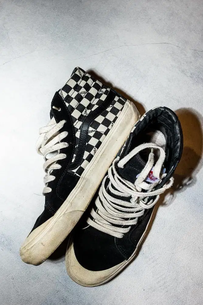 DIJUAL SNEAKERS PRIA WANITA