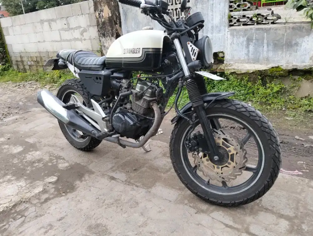 Honda scupy surat lengkap pajak telat plat A