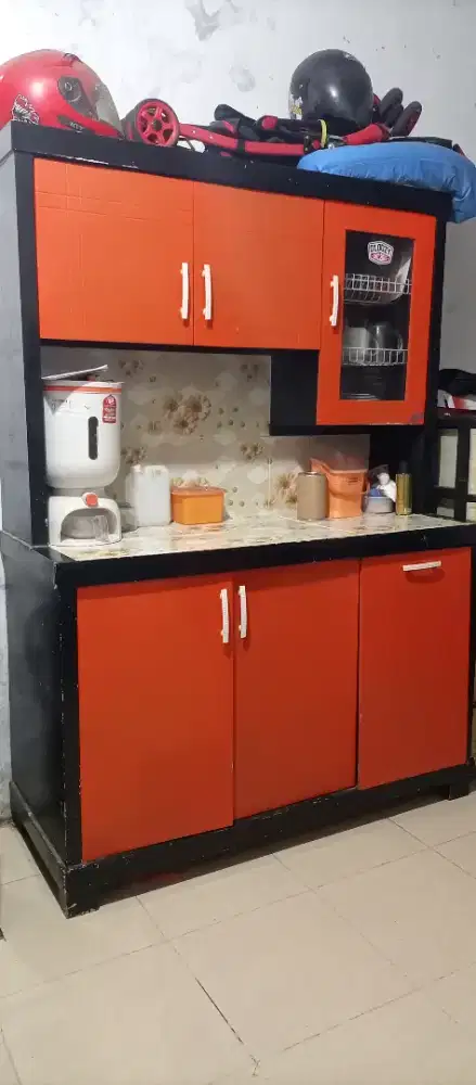 Rak piring kayu UK 3 pintu