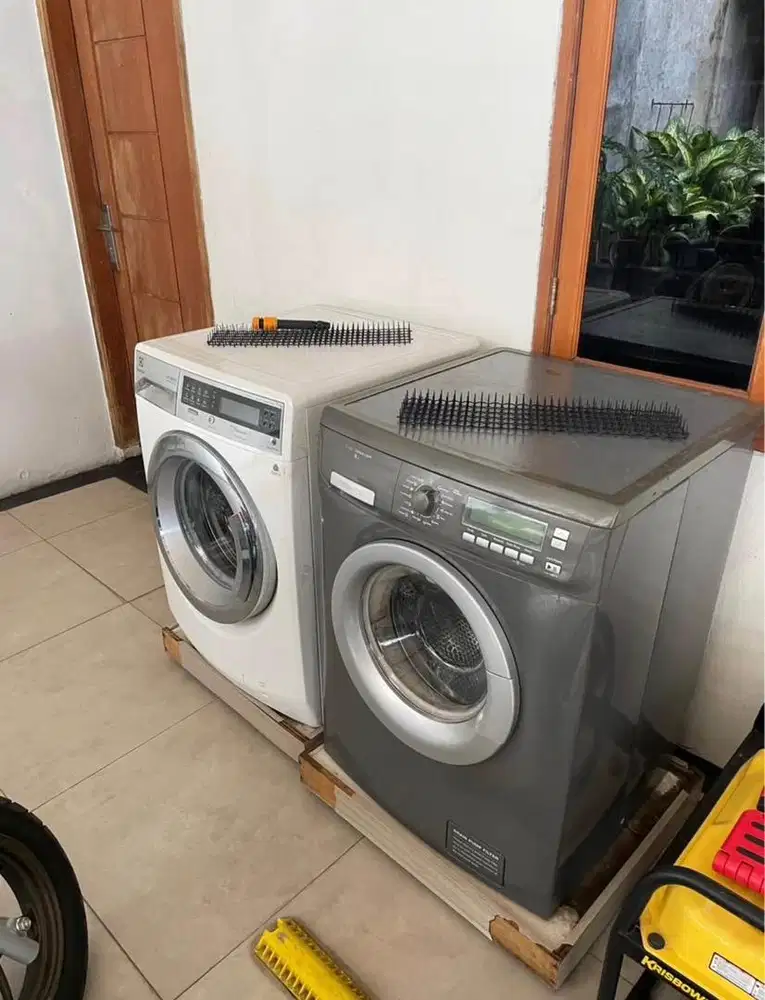 Mesin cuci electrolux