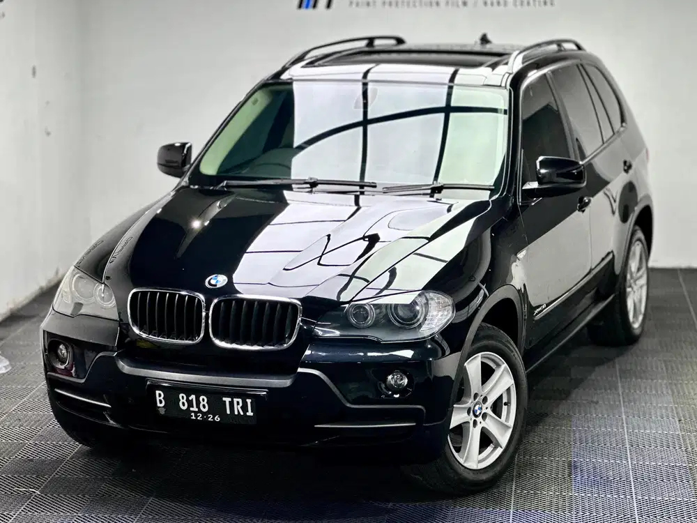 BMW X5 xDrive30i 2010 (E70) - The Ultimate Driving Machine