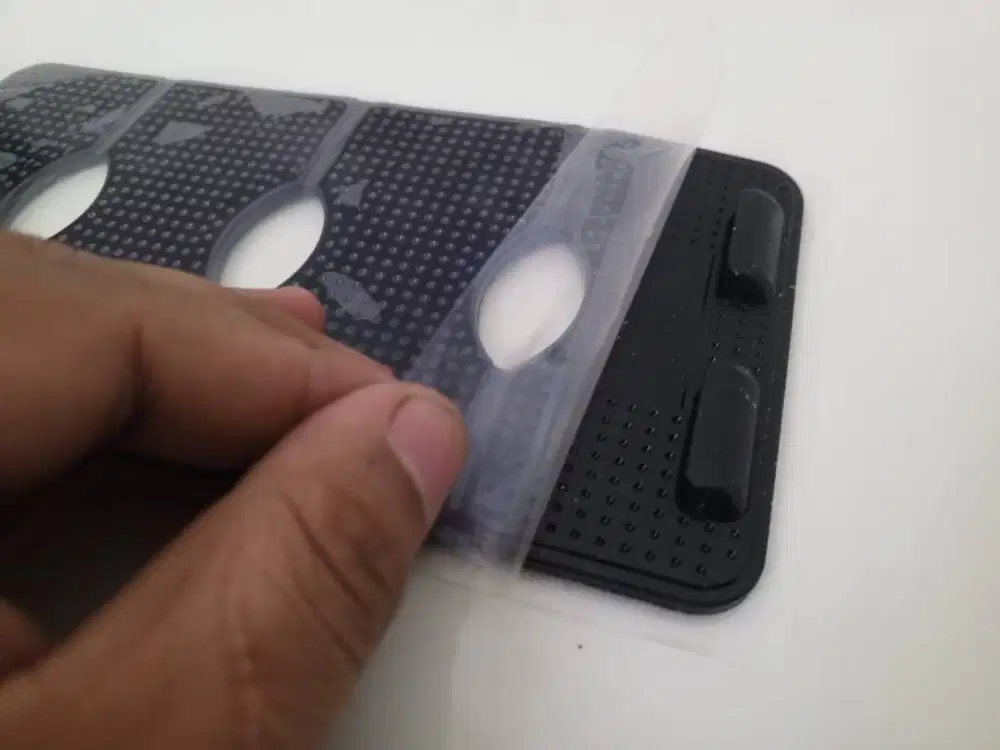 HP Holder Dashboard Mobil Car Phone Dashboard Pad Anti Slip Pad