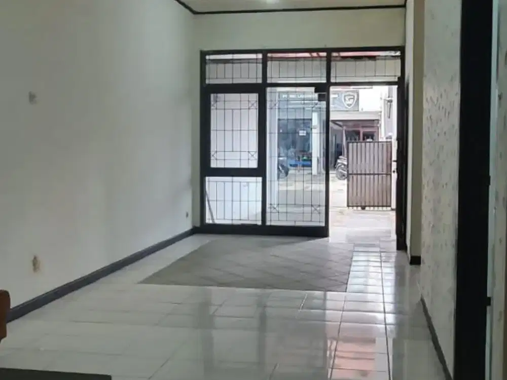 Rumah 1 Lantai Tenang dan Nyaman di Komplek Kawaluyaan Indah Soekarno Hatta dekat Margahayu Raya Metro