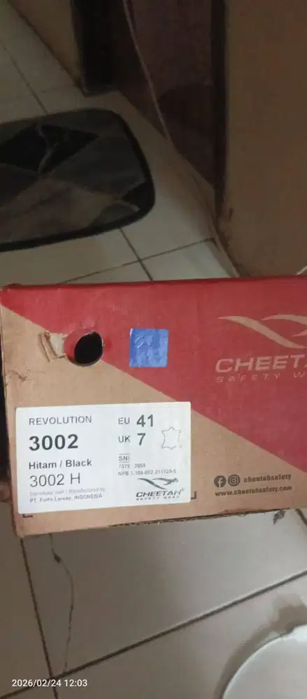 Sepatu safety chetah size 41