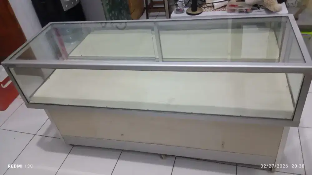 Etalase Aluminium Kaca Bekas Ukuran 150 x 50 x 85