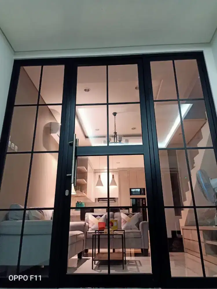 jasa pembuatan/service kusen pintu almunium dan kaca