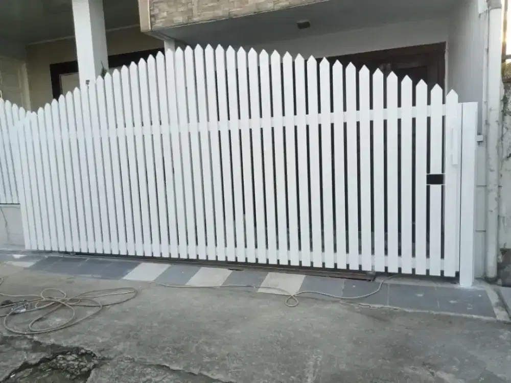 Pagar gerbang minimalis