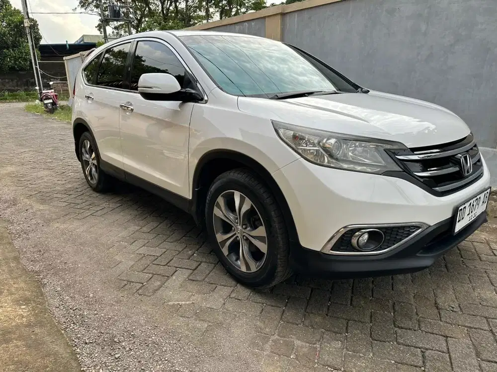 Honda CRV tahun 2014 metik