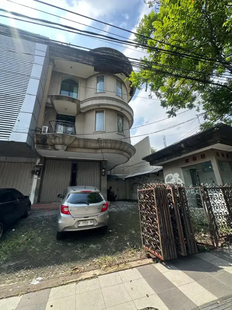Ruko jalan Kartini Surabaya Disewakan