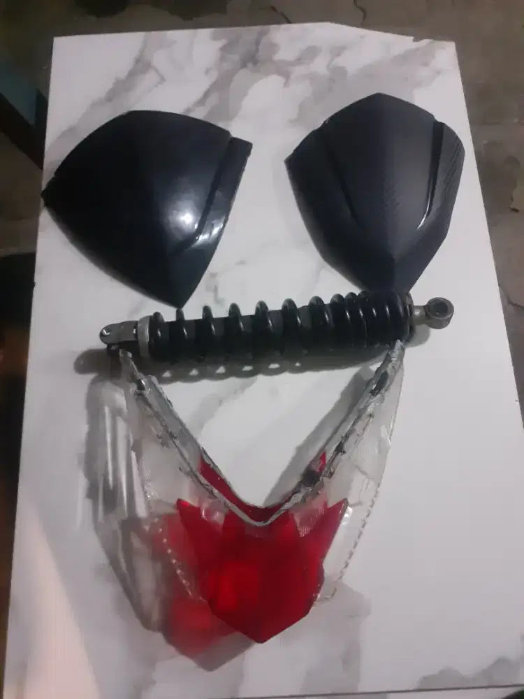 Take All Shock Breaker Lampu Belakang Dan 2VCB Vario Original Copotan