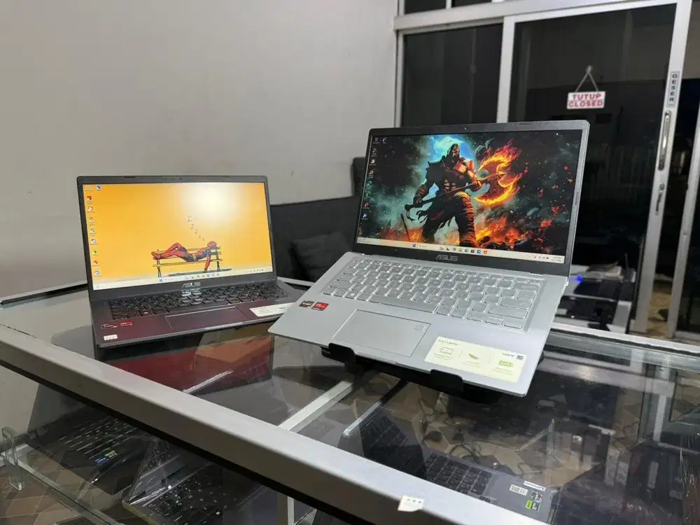 RYZEN 3 3250U VGA 2 GB AMD Radeon RAM 8 GB