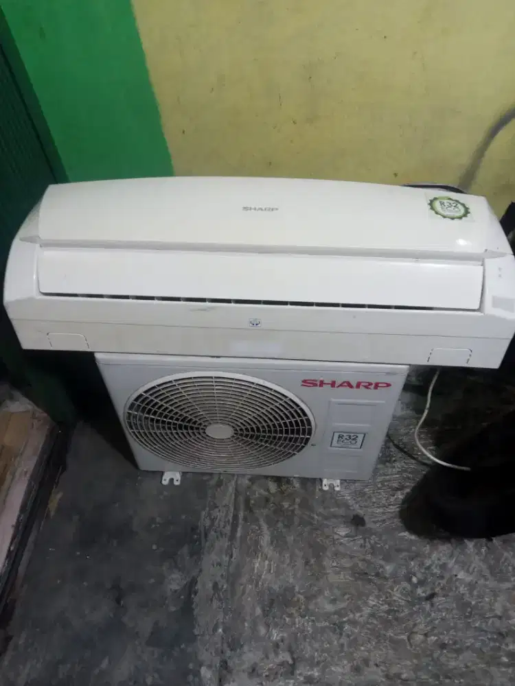AC sharp 1/2 pk r32 dingin