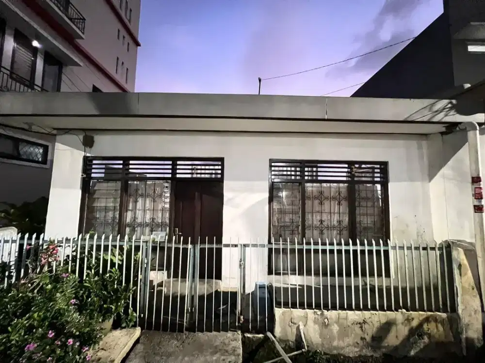 Rumah Tua Cideng Jl. Bengawan Dijual Murah Gambir Jakarta Pusat