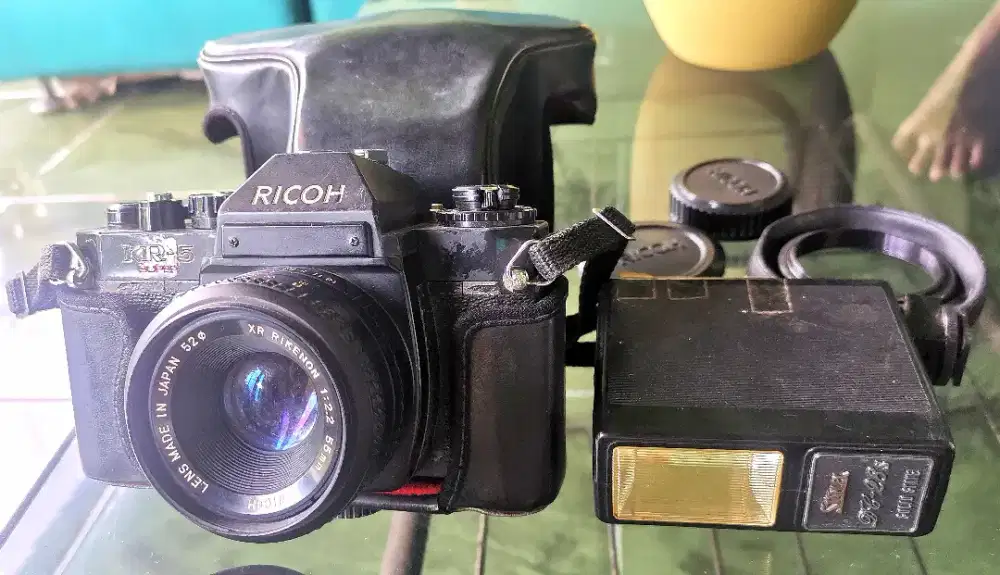KOLEKSI ANALOG CAMERA RICOH KR-5 SUPER 35mm SLR & FLASH STANLEY DB28S