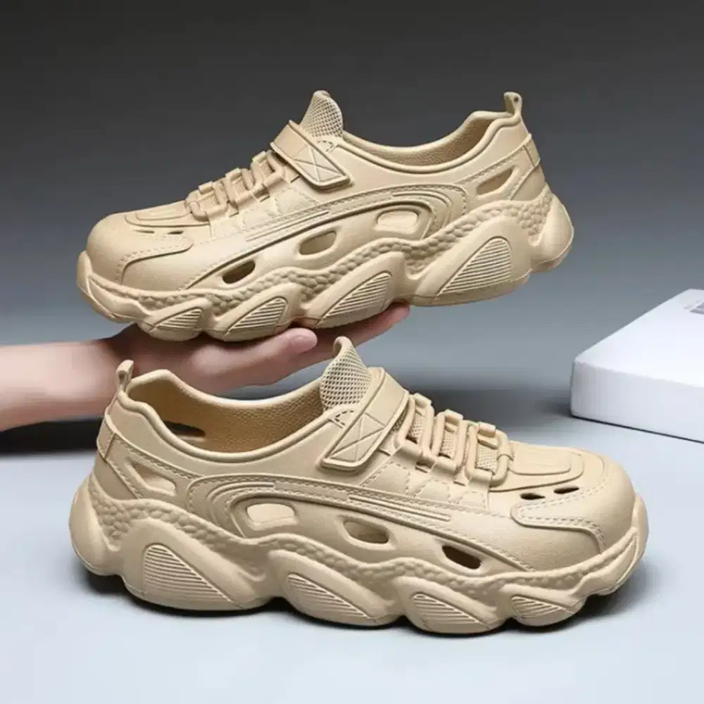 Sepatu karet size 43 baru