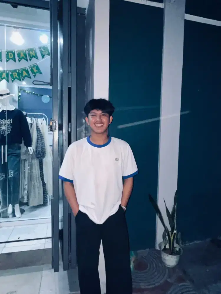 cari kerjaan yg bener