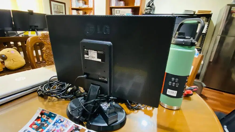 Monitor Computer LG 20 Inch
